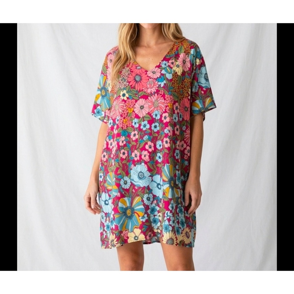 Natural Life Shift Dress Size Medium Pink Floral V-Neck Boho Rayon